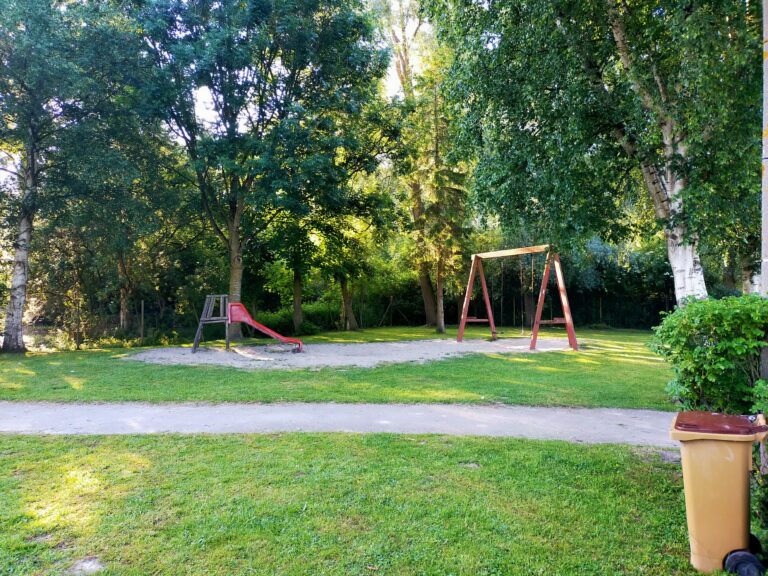 Aire de Jeux, du Domaine du Ranch Car, camping à Saint-Omer dans le Pas-de-Calais